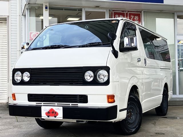 TOYOTA / HIACE van 4WD