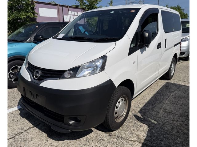 NISSAN / NV200 VANETTE van 4WD