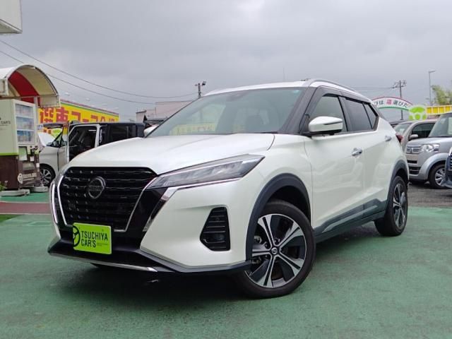 NISSAN / KICKS