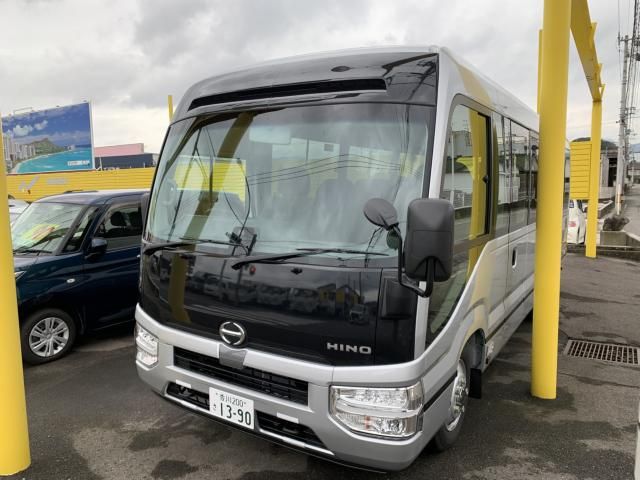 Japanese used car Ref# 1697864 HINO / LIESSE2