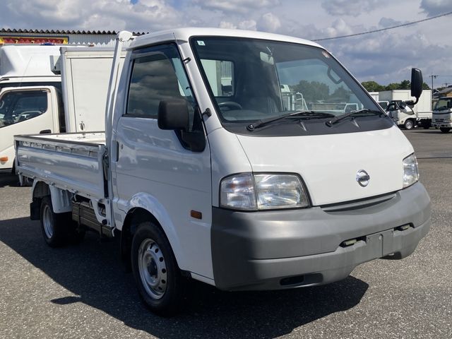 NISSAN / VANETTE truck 4WD