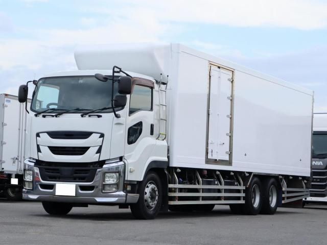 ISUZU / GIGA