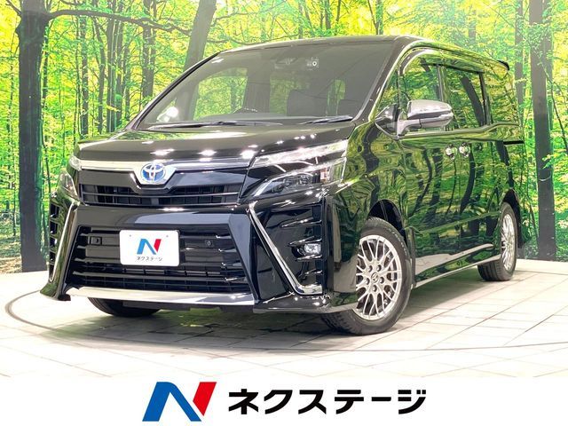 TOYOTA / VOXY HYBRID