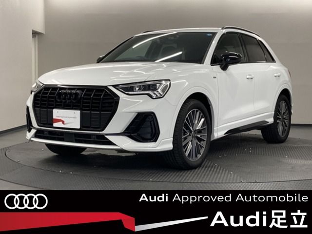 AUDI / AUDI Q3