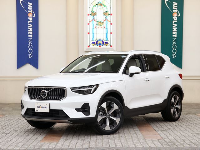 VOLVO / VOLVO XC40