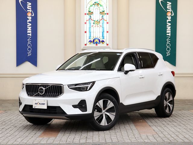 VOLVO / VOLVO XC40