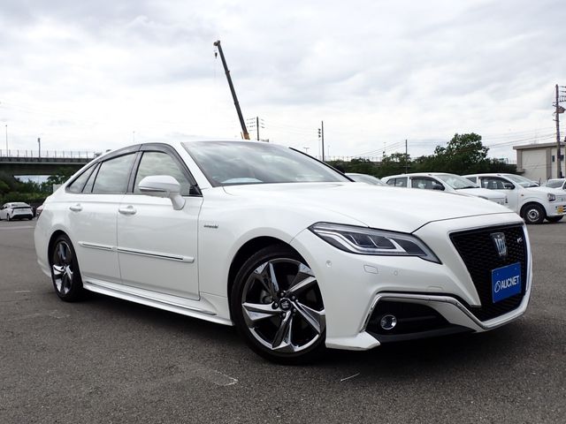 TOYOTA / CROWN sedan hybrid