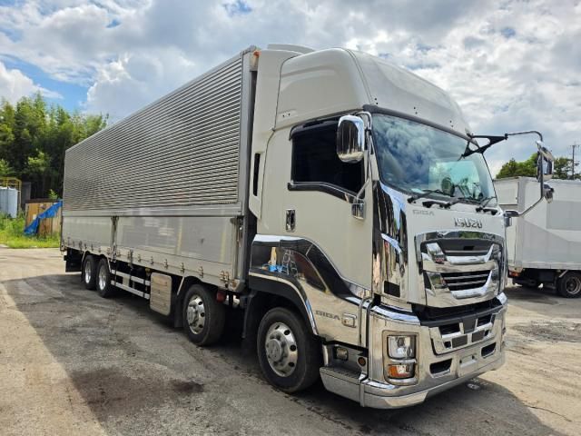 ISUZU / GIGA