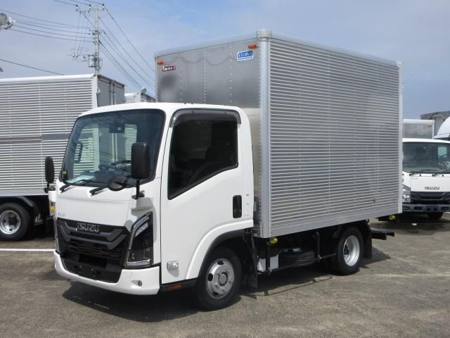 Japanese used car Ref# 1699328 ISUZU / ELF