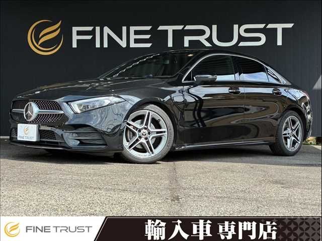 MERCEDES BENZ / MERCEDES BENZ A class sedan