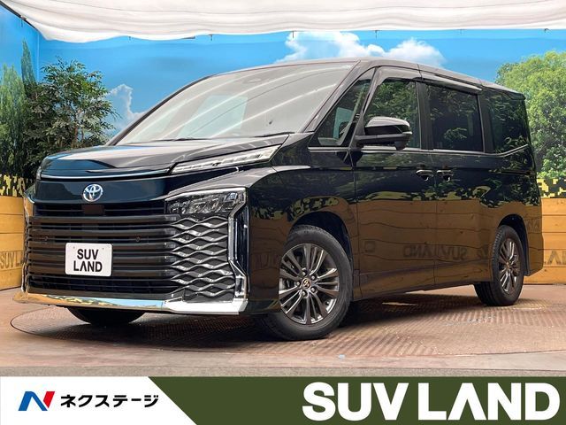 TOYOTA / VOXY HYBRID