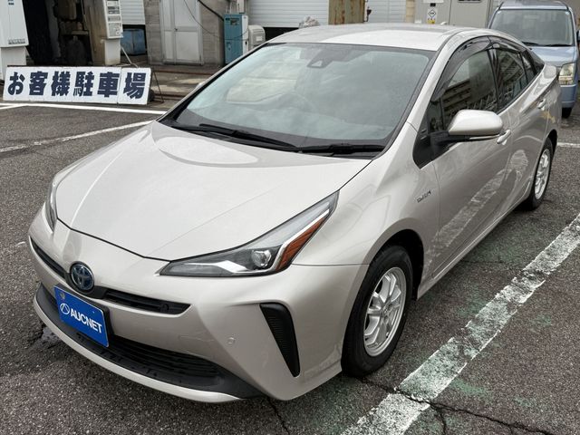 TOYOTA / PRIUS 4WD