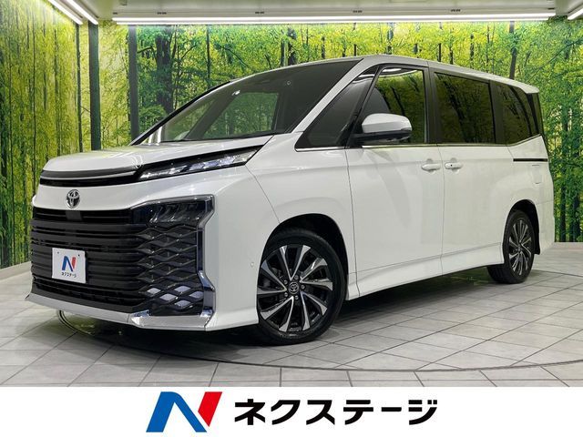 TOYOTA / VOXY