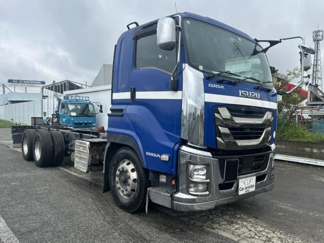 ISUZU / GIGA