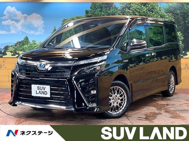 TOYOTA / VOXY HYBRID