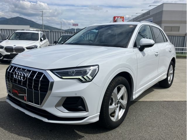 AUDI / AUDI Q3
