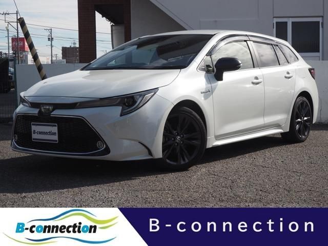 TOYOTA / COROLLA TOURING HYBRID 4WD