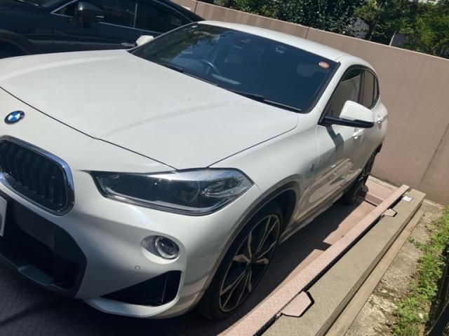 BMW / BMW X2