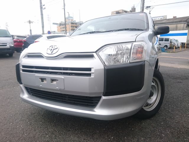 TOYOTA / PROBOX van 4WD