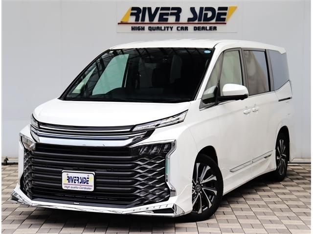 TOYOTA / VOXY