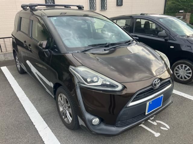 TOYOTA / SIENTA