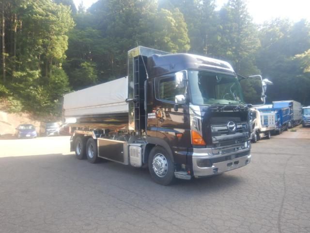 Japanese used car Ref# 1701189 HINO / PROFIA