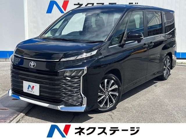 TOYOTA / VOXY