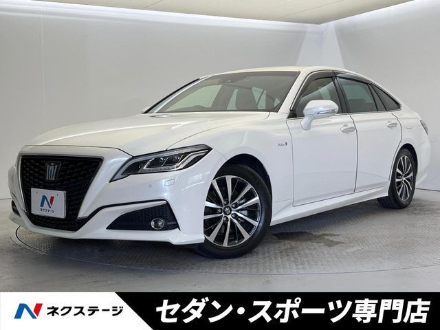 TOYOTA / CROWN sedan hybrid