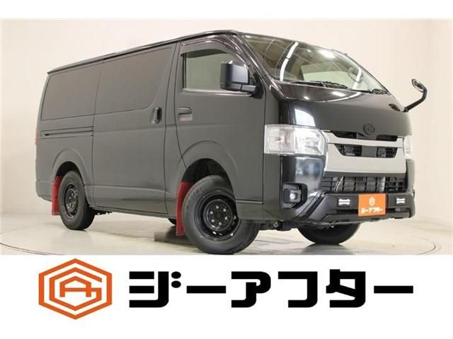 TOYOTA / HIACE van 4WD