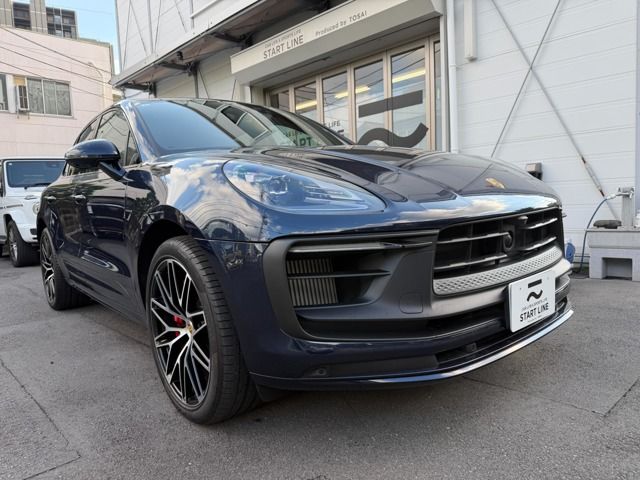 Japanese used car Ref# 1701638 PORSCHE / PORSCHE Macan
