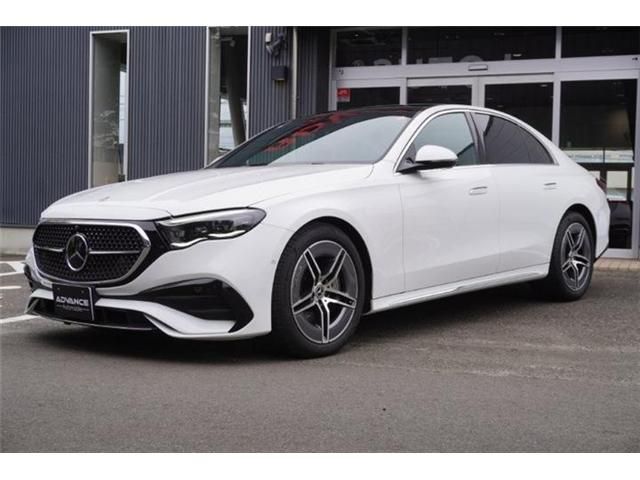 MERCEDES BENZ / MERCEDES BENZ E class sedan