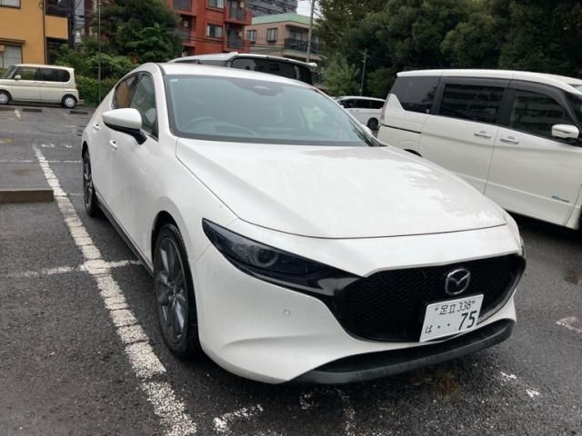 MAZDA / マツダ３ファストバック