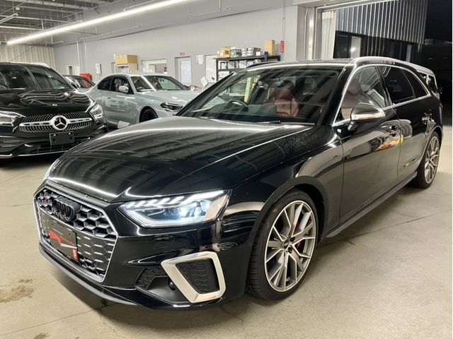 AUDI / AUDI S4 AVANT