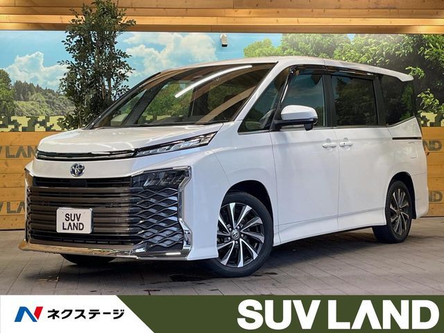 TOYOTA / VOXY HYBRID