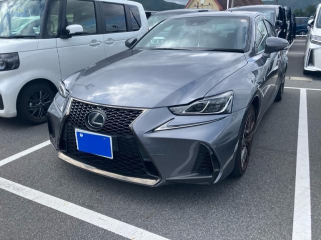 TOYOTA / LEXUS IS300h