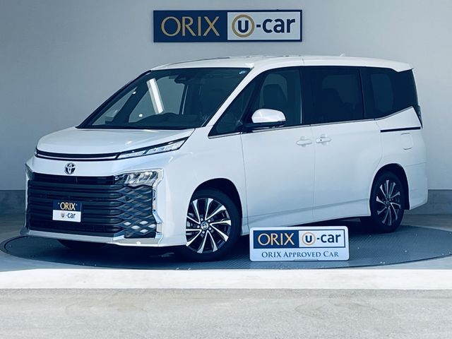 TOYOTA / VOXY HYBRID
