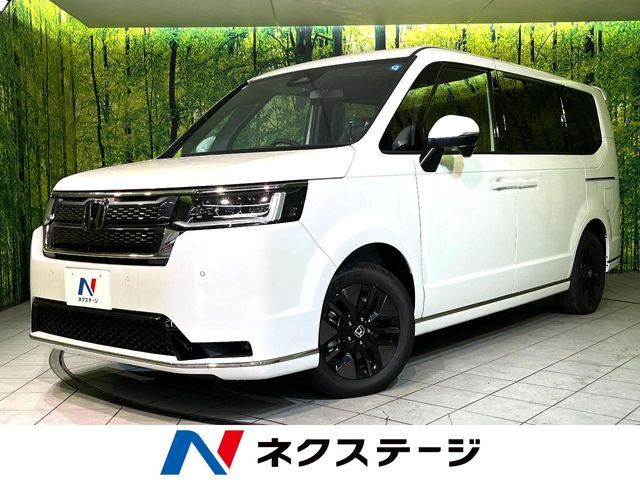 Japanese used car Ref# 1702915 HONDA / STEPWAGON SPADA 4WD