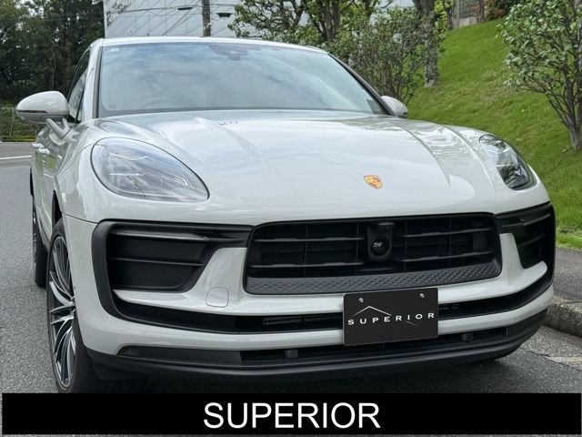 PORSCHE / PORSCHE Macan