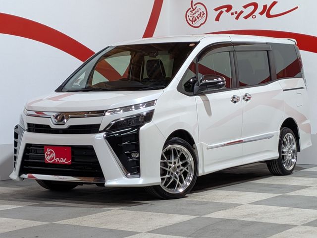 TOYOTA / VOXY 4WD