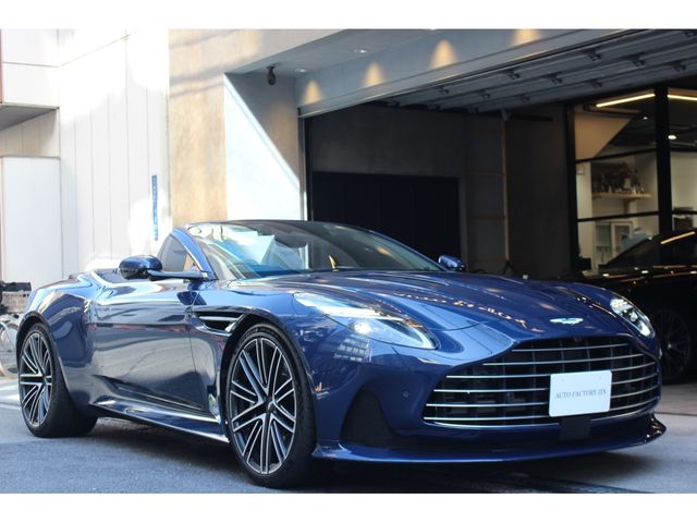 ASTON MARTIN / ASTON MARTIN