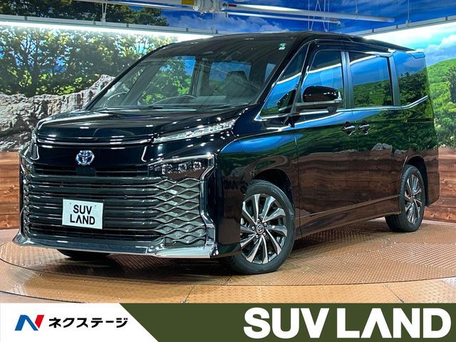 TOYOTA / VOXY HYBRID