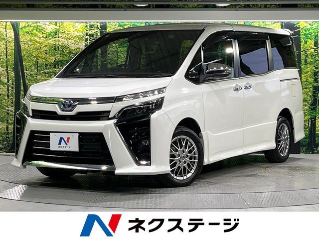 TOYOTA / VOXY HYBRID
