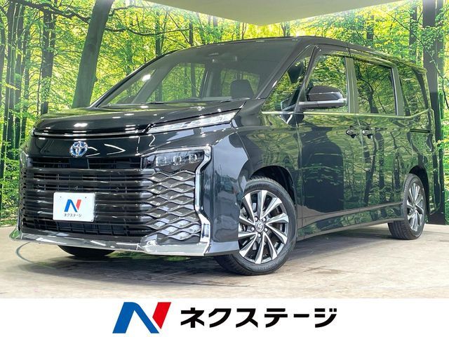 TOYOTA / VOXY HYBRID