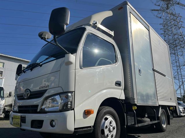 TOYOTA / DYNA