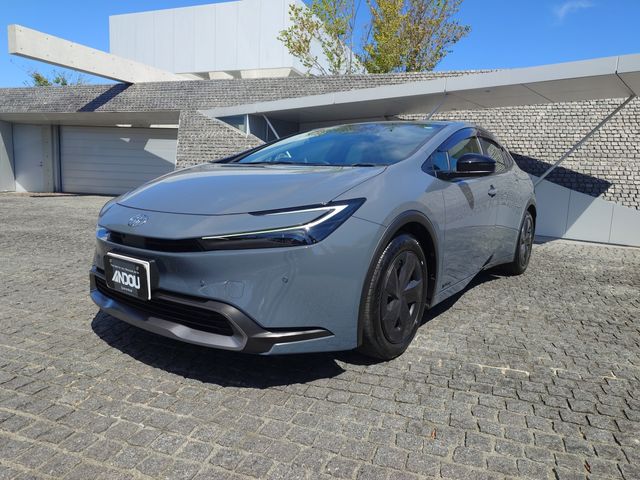 TOYOTA / PRIUS 4WD