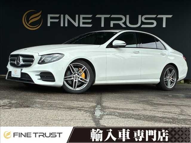 MERCEDES BENZ / MERCEDES BENZ E class sedan