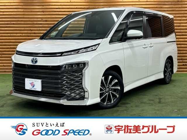 TOYOTA / VOXY HYBRID