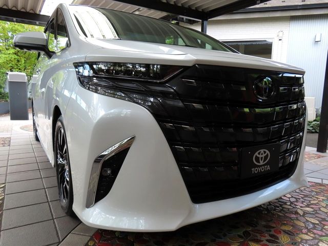 TOYOTA / ALPHARD hybrid 4WD