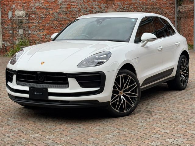 PORSCHE / PORSCHE Macan