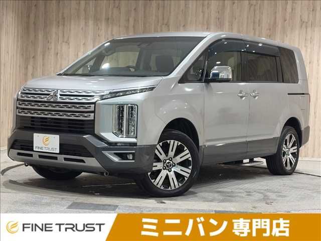 Japanese used car Ref# 1705217 MITSUBISHI / DELICA D:5 4WD